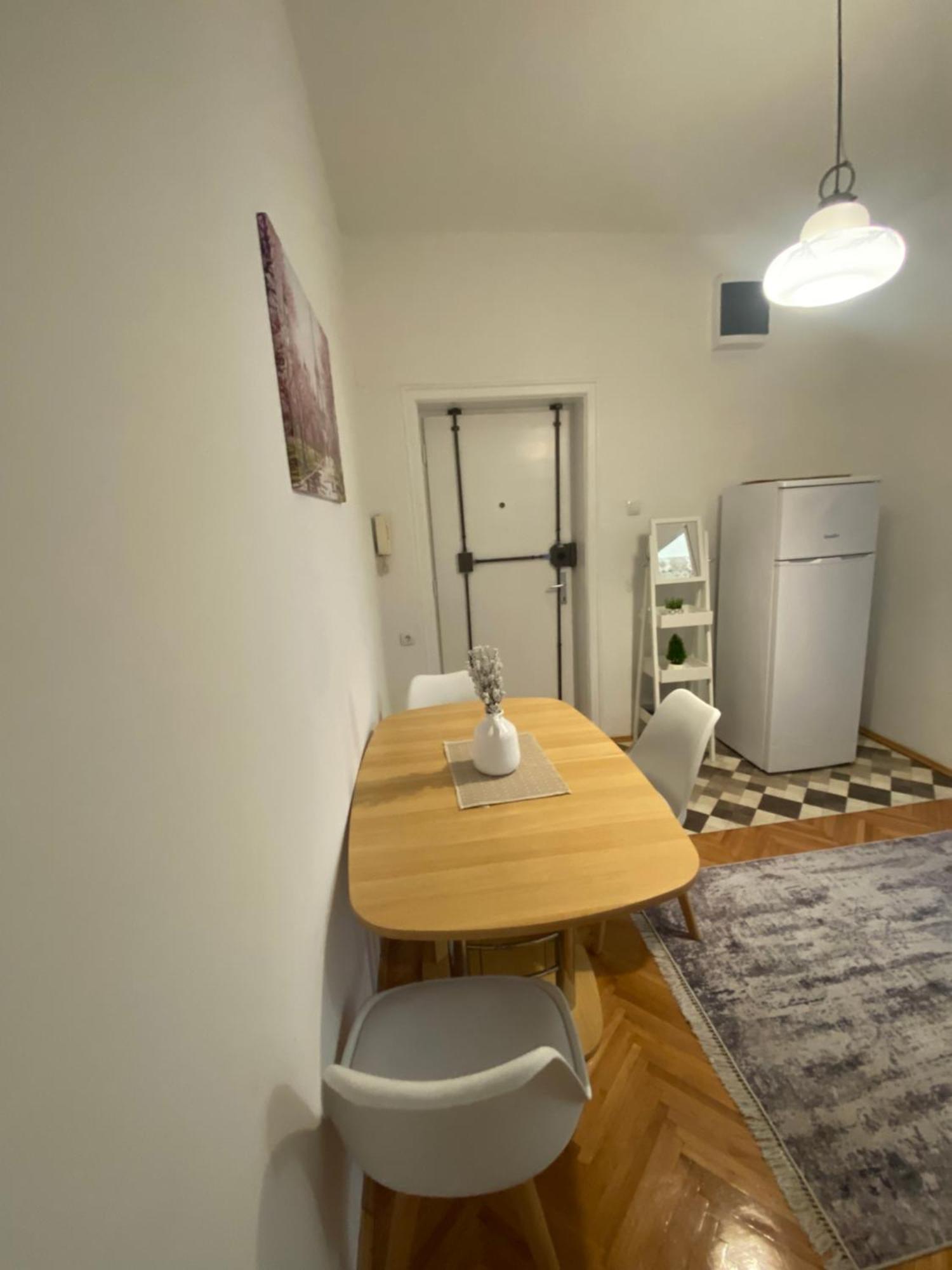 Dolce Apartman Podgorica Eksteriør bilde